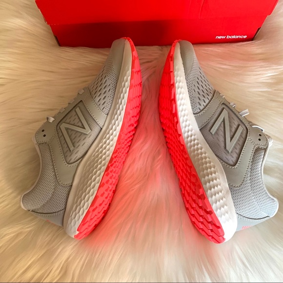 🆕 New Balance Women's Running Shoes - Picture 2 of 9